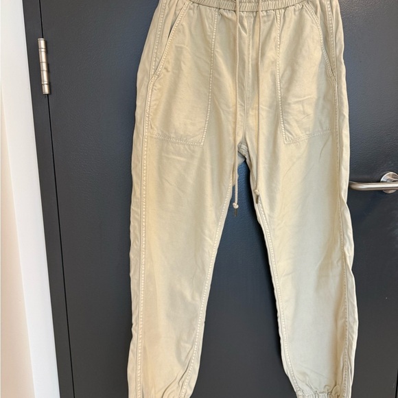 Men’s size 31 Citizens Of Humanity Beige Cargo Pants GUC - Picture 8 of 14